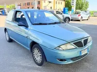 Usata Lancia Ypsilon 60 CV (44 kW) 2001 Bluazzurro Utilitaria