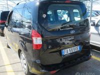 Usata Ford Tourneo Courier 75 CV (55 kW) 2015 Nero Monovolume