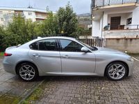 Usata Alfa Romeo Giulia Executive 160 CV (117 kW) 2020 Argento Berlina
