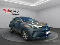 Usata Toyota C-HR Lounge 122 CV (89 kW) 2022 Dark grey met SUV