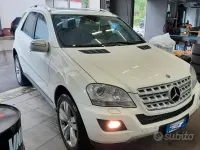 Usata Mercedes ML320 224 CV (164 kW) 2008 Bianco SUV