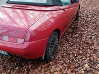 Usata Alfa Romeo Spider 122 CV (89 kW) 2001 Rosso Cabrio