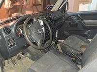 Usata Suzuki Jimny 85 CV (62 kW) 2007 Grigio SUV