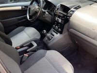 Usata Opel Zafira Cosmo 150 CV (110 kW) 2012 Monovolume