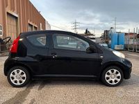 Usata Peugeot 107 68 CV (50 kW) 2010 Nero Utilitaria