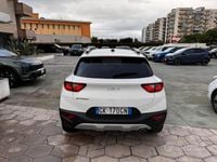 Używany Kia Stonic Style 100 KM (73 kW) 2023 Biały SUV
