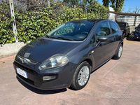 Usata Fiat Punto 75 CV (55 kW) 2012 Antracite Utilitaria