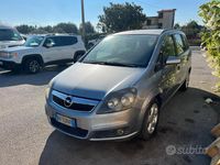 Usata Opel Zafira Cosmo 120 CV (88 kW) 2007 Blu Monovolume