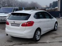 Usata BMW 218 Advantage 149 CV (109 kW) 2017 Bianco Station wagon