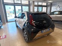 Usata Toyota Aygo X Lounge 72 CV (52 kW) 2023 Marrone SUV