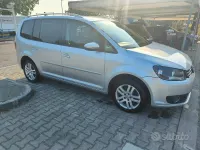 Usata VW Touran 150 CV (110 kW) 2011 Grigio Monovolume