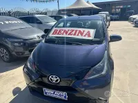 Usata Toyota Aygo X-play 69 CV (50 kW) 2015 Bluazzurro Utilitaria