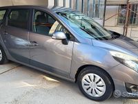 Usata Renault Grand Scénic III Dynamique 110 CV (80 kW) 2009 Grigio Monovolume