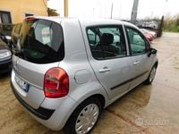 Usata Renault Modus 70 CV (51 kW) 2008 Grigio Monovolume