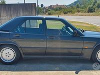 Usata Mercedes 190 204 CV (150 kW) 1989 Nero Berlina