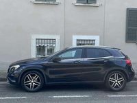 Usata Mercedes GLA200 Premium 136 CV (100 kW) 2016 Blu/azzurro SUV