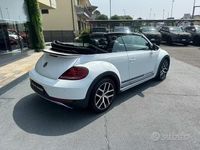 Usata VW Beetle Dune 105 CV (77 kW) 2016 Bianco Utilitaria