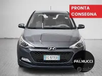 Usata Hyundai i20 Comfort 101 CV (74 kW) 2016 Grigio Utilitaria