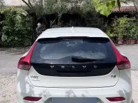 Usata Volvo V40 120 CV (88 kW) 2018 Bianco Berlina