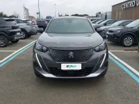 Usata Peugeot 2008 Allure 131 CV (96 kW) 2023 Grigio platinum SUV