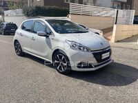 Usata Peugeot 208 Signature Sky 83 CV (61 kW) 2019 Bianco Utilitaria