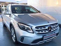 Usata Mercedes GLA180 124 CV (91 kW) 2019 Argento SUV