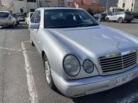 Usata Mercedes E200 Avantgarde 136 CV (100 kW) 1995 Berlina