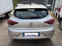 Usado Renault Clio V 101 HP (74 kW) 2023 Cinzento Sedan