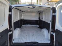 Usata Nissan NV300 145 CV (106 kW) 2021 Bianco Furgone