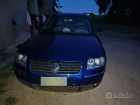 Usata VW Passat 130 CV (95 kW) 2001 Blu Station wagon