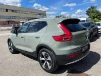 Usata Volvo XC40 Core 163 CV (119 kW) 2023 Grigio SUV