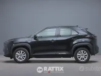 Usata Toyota Yaris Cross Active 92 CV (67 kW) 2025 Grigio SUV