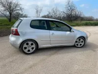 Usado VW Golf V Sportline 105 CV (77 kW) 2006 Gris Utilitario