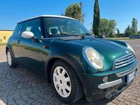 Usata Mini ONE 2004 Verde Utilitaria