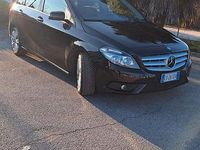 Usata Mercedes B180 108 CV (79 kW) 2014 Grigio Monovolume