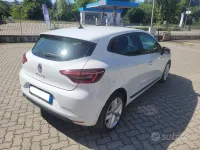 Usata Renault Clio V Business 100 CV (73 kW) 2022 Bianco Berlina