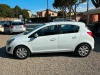 Usata Opel Corsa Edition 86 CV (63 kW) 2014 Bianco Utilitaria