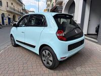 Usata Renault Twingo LIMITED 70 CV (51 kW) 2015 Nero Utilitaria