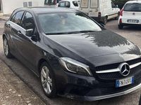 Usata Mercedes A180 109 CV (80 kW) 2018 Nero Berlina