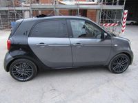 Usata Smart ForFour Brabus 90 CV (66 kW) 2019 Grigio scuro metallizzato Utilitaria