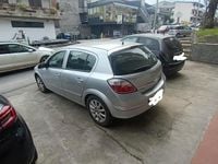 Usata Opel Astra Club 90 CV (66 kW) 2008 Grigio Berlina