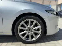 Usata Mazda 3 122 CV (89 kW) 2023 Argento metallizzato Berlina