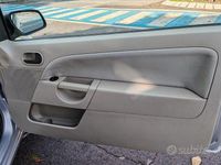 Usata Ford Fiesta 68 CV (50 kW) 2009 Grigio Utilitaria