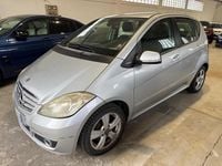 Usata Mercedes A180 Avantgarde 109 CV (80 kW) 2009 Argento Berlina