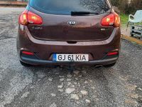 Begagnad Kia Ceed 2012 Brun Halvkombi
