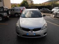 Usata Kia Ceed 90 CV (66 kW) 2010 Argento Utilitaria