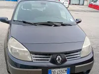 Usata Renault Scénic 100 CV (73 kW) 2005 Monovolume