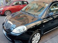 Usata Lancia Ypsilon 60 CV (44 kW) 2011 Nero Utilitaria