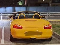 Usata Porsche Boxster 220 CV (161 kW) 2000 Giallo Cabrio