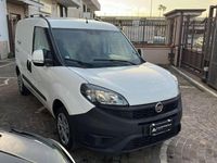 Usata Fiat Doblò Lounge 95 CV (69 kW) 2018 Biancxo Monovolume